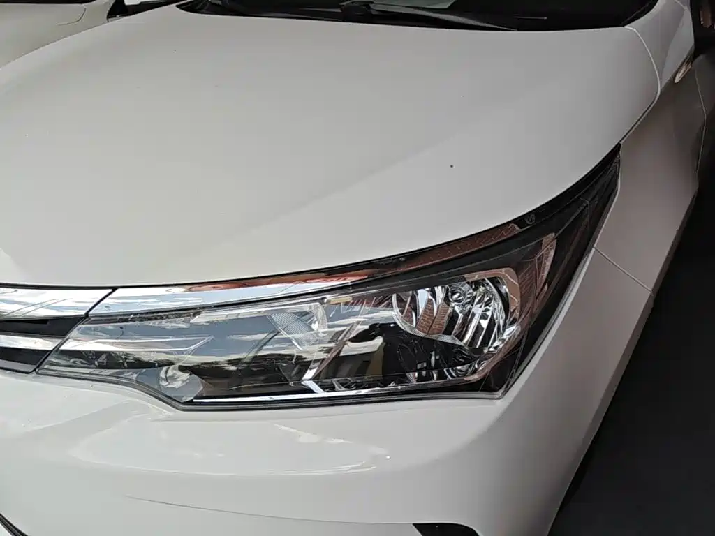Toyota Corolla 2018 — фото 24