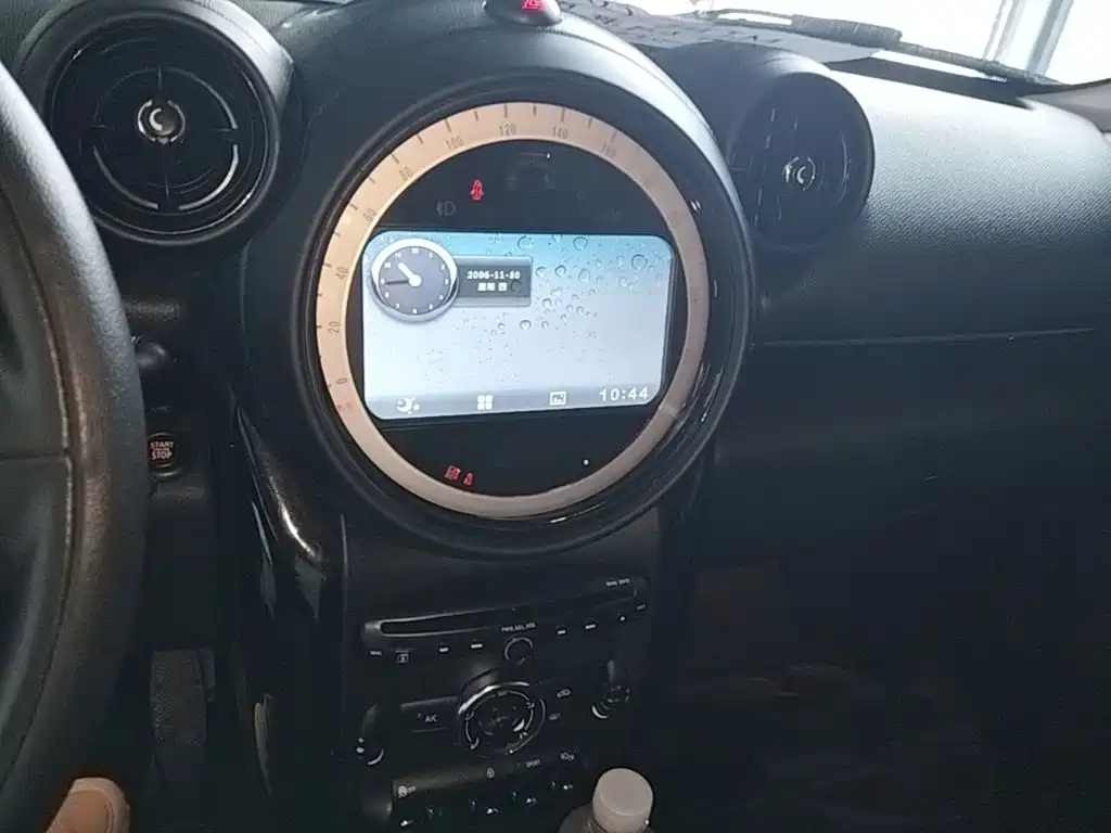 MINI Countryman 2015 — фото 13
