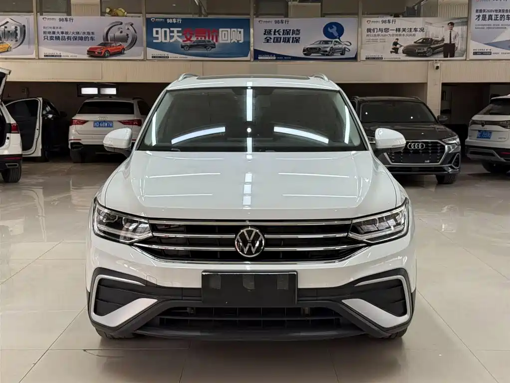 Volkswagen Tiguan L 2023 — фото 2