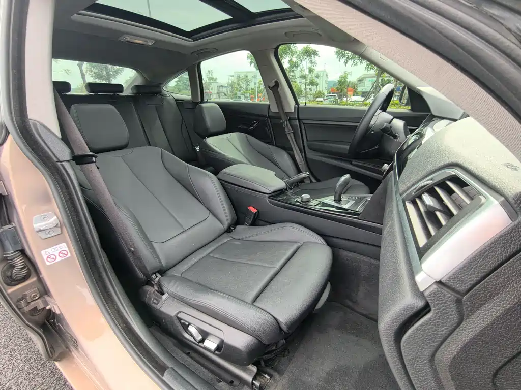 BMW 3 Series GT 2018 — фото 16