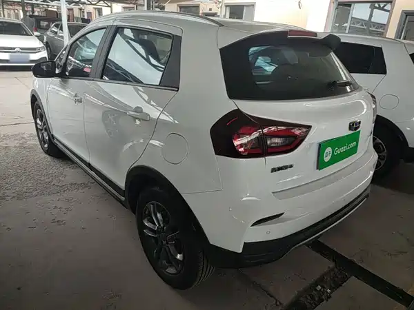 Geely Vision X3 2021