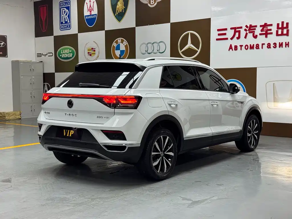 Volkswagen T-Roc 2023