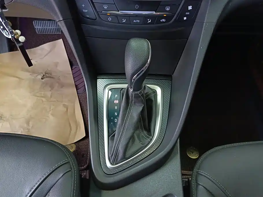 Buick Excelle 2019 — фото 16