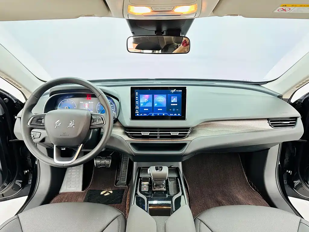 Hongqi E-QM5 2024 — фото 12