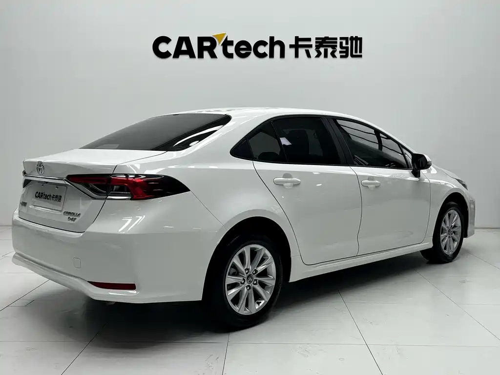 Toyota Corolla 2025 — фото 12