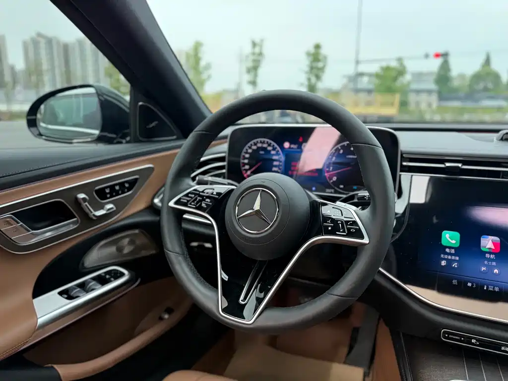 Mercedes-Benz E-Class 2025 — фото 14