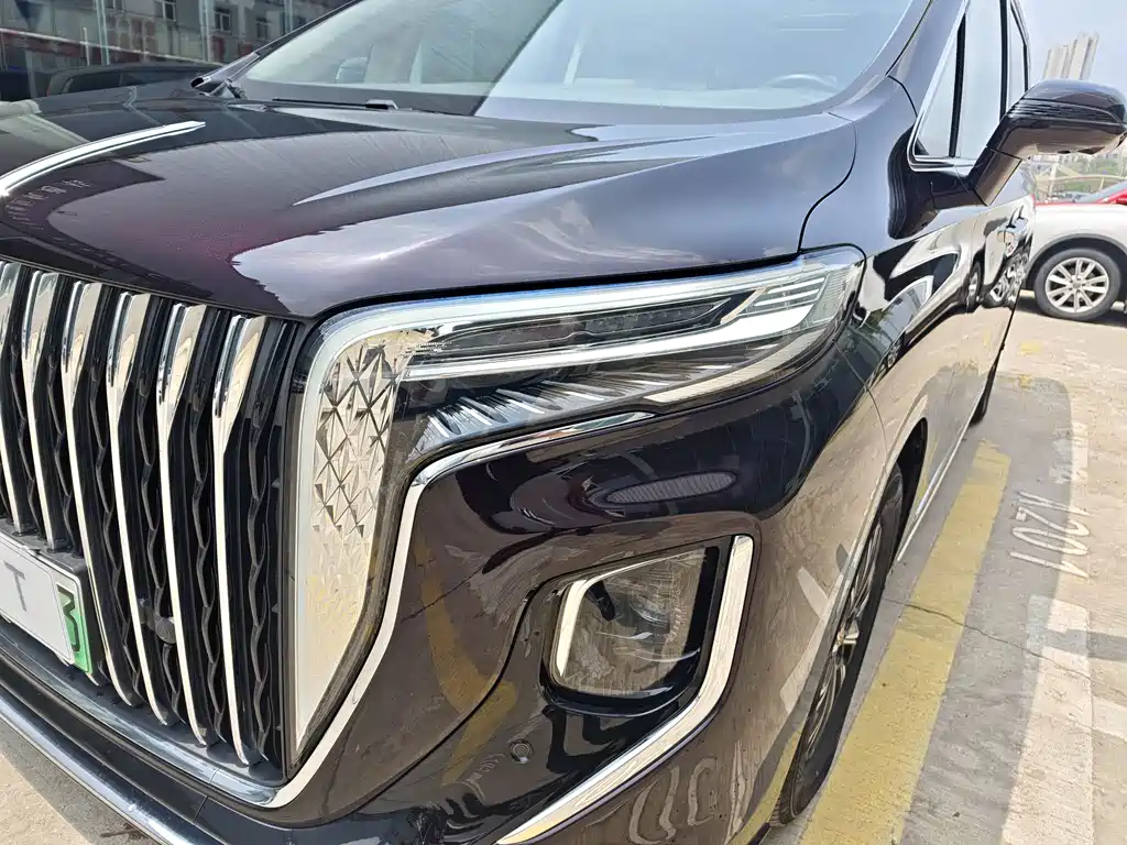 Hongqi HQ9 PHEV 2024 — фото 2
