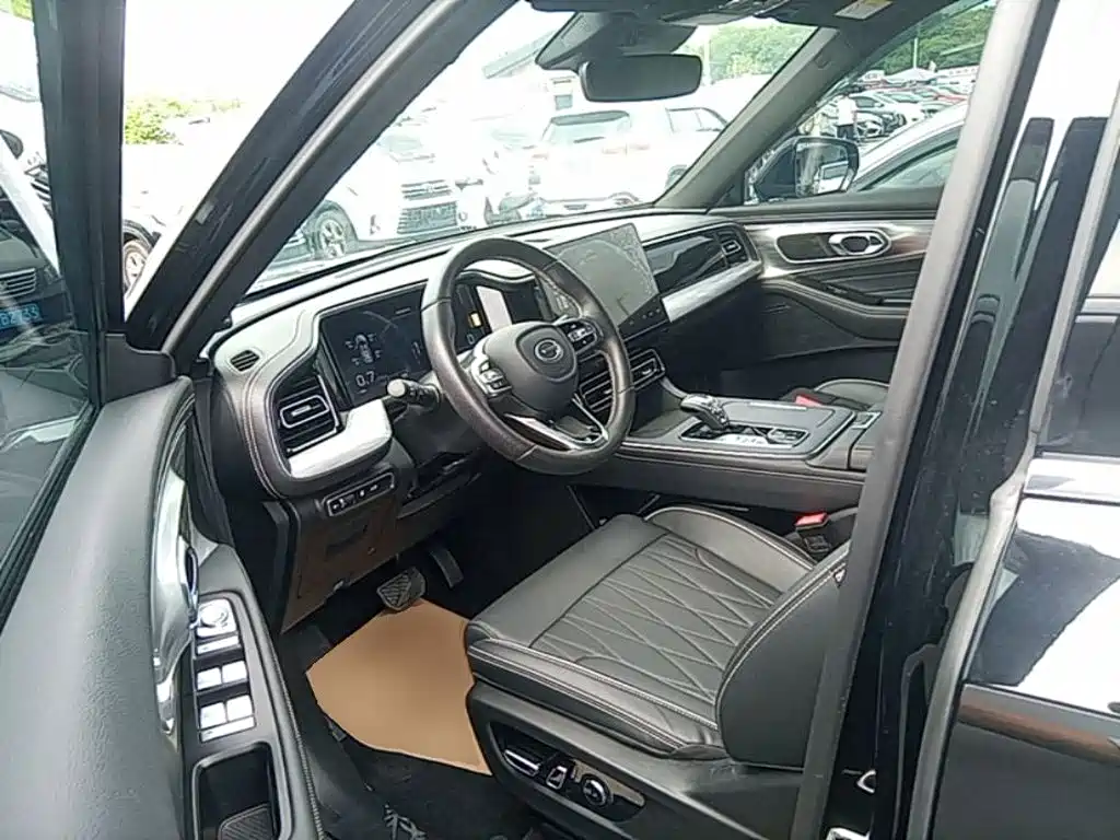 GAC Motor Trumpchi GS8 2023 — фото 16