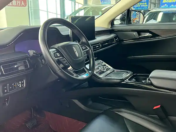 Lincoln Nautilus 2022