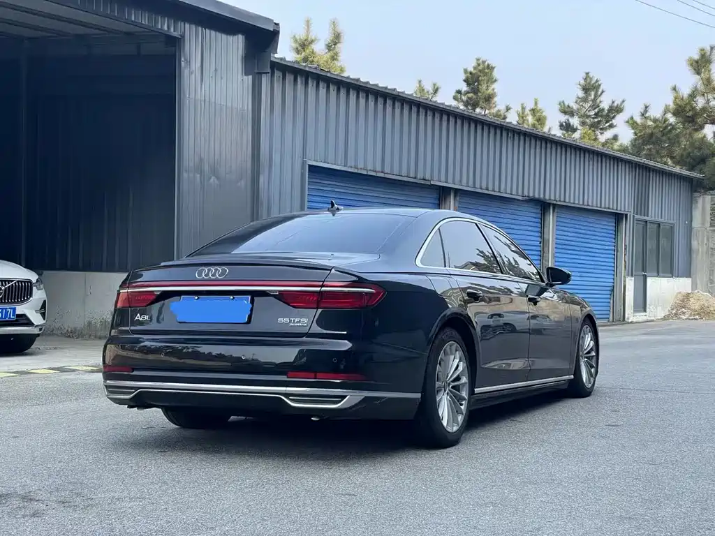 Audi A8 2020 — фото 4