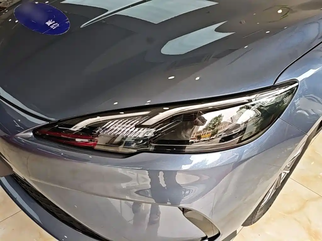 BYD Seal 05 DM-i 2025 — фото 24
