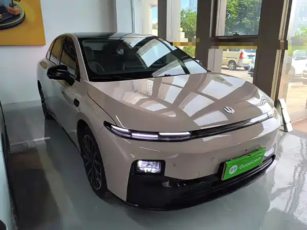 Leapmotor B01 2025