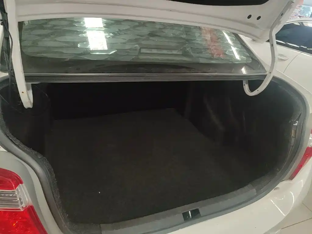 Toyota Vios 2015 — фото 19