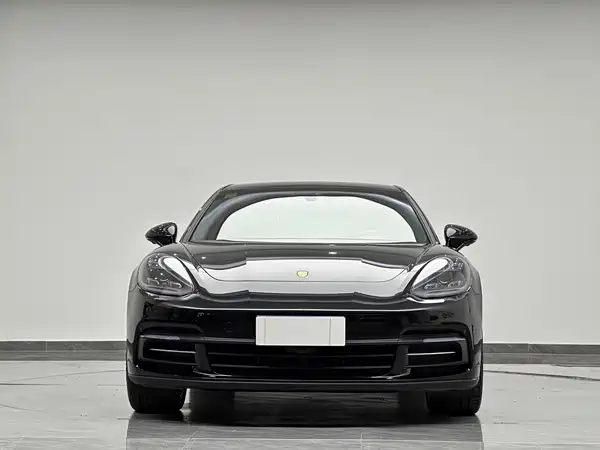 Porsche Panamera 2018