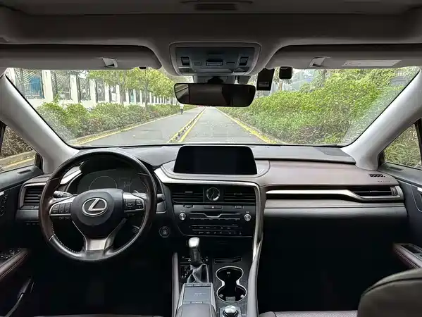 Lexus RX 2021