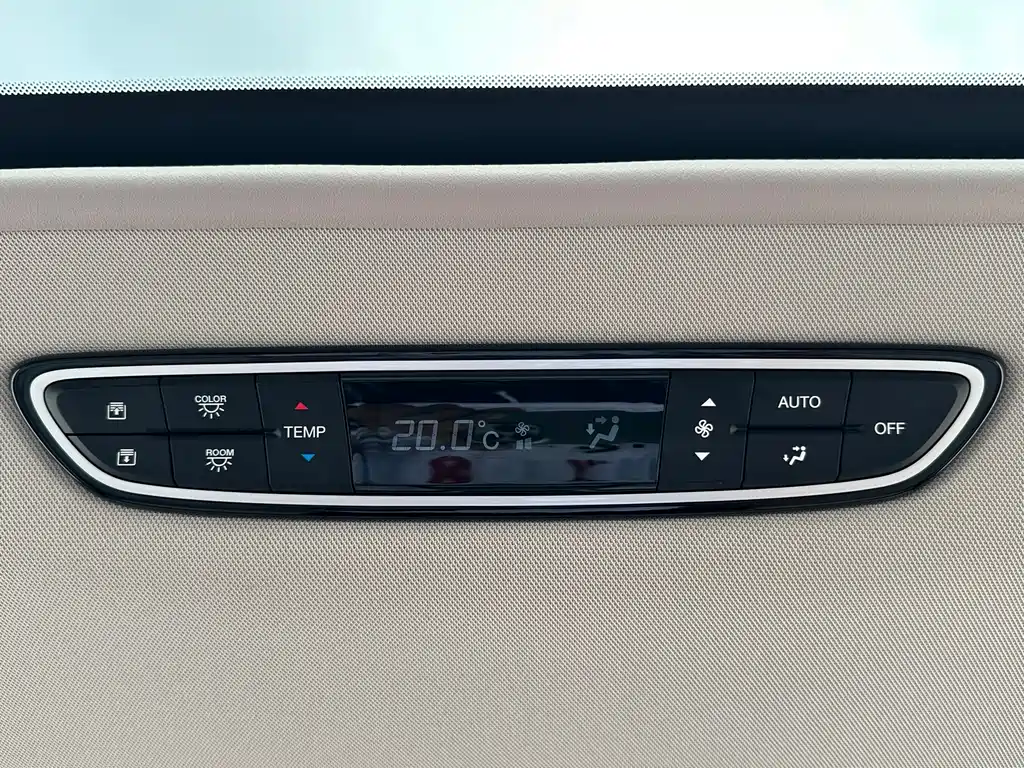 GAC Motor Trumpchi M8 2019 — фото 30