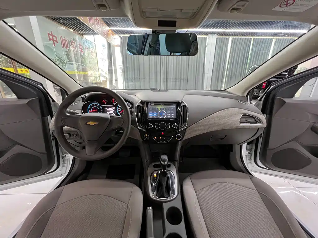 Chevrolet Cruze 2016 — фото 16