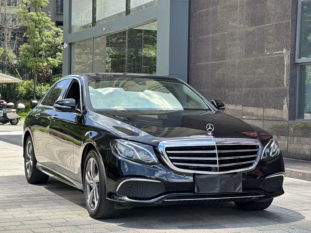 Mercedes-Benz E-Class 2019 — фото 2