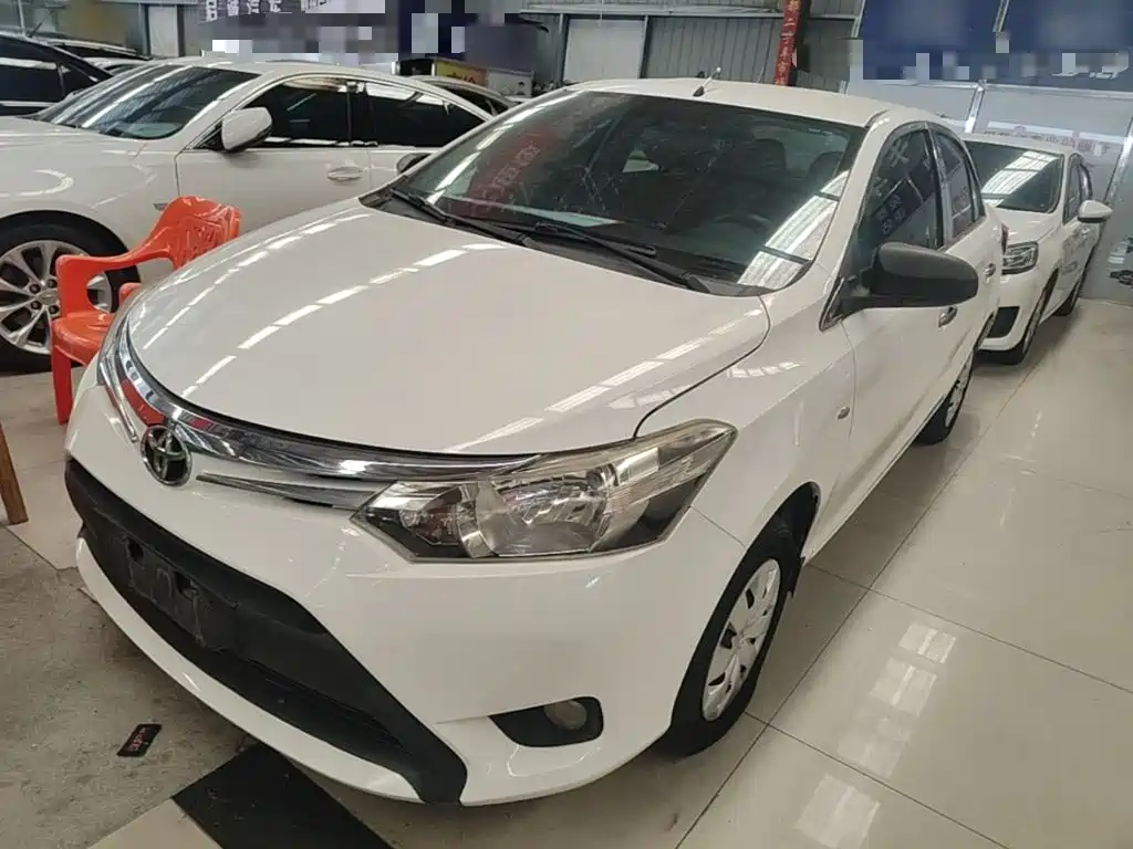 Toyota Vios 2015 — фото 2