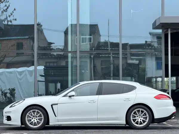 Porsche Panamera 2014