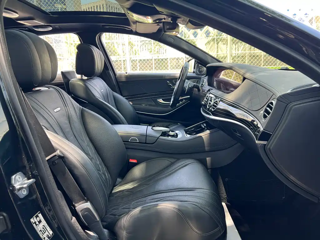 Mercedes-Benz S-Class AMG 2019 — фото 12