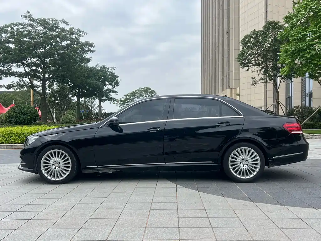 Mercedes-Benz E-Class 2016