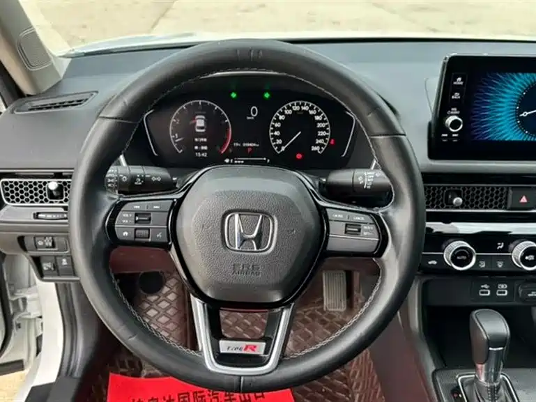 Honda Civic 2023 — фото 11