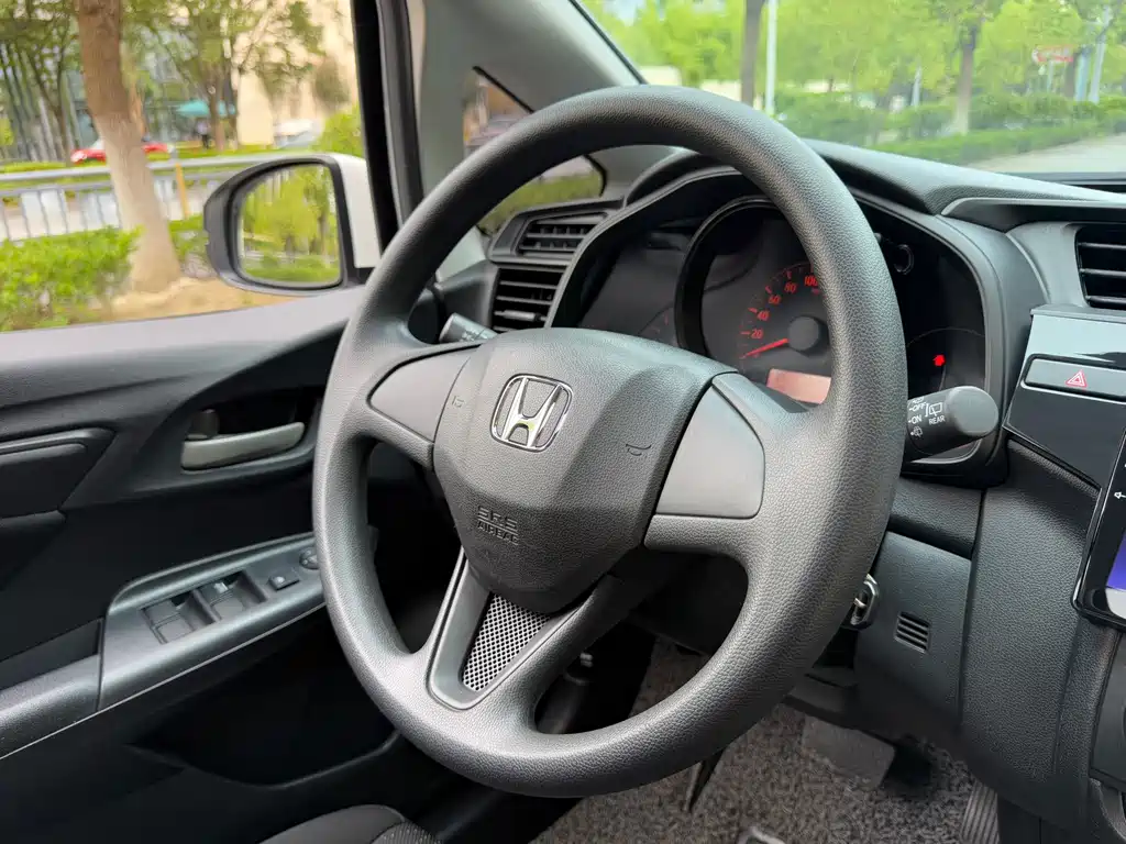 Honda Fit 2018 — фото 14