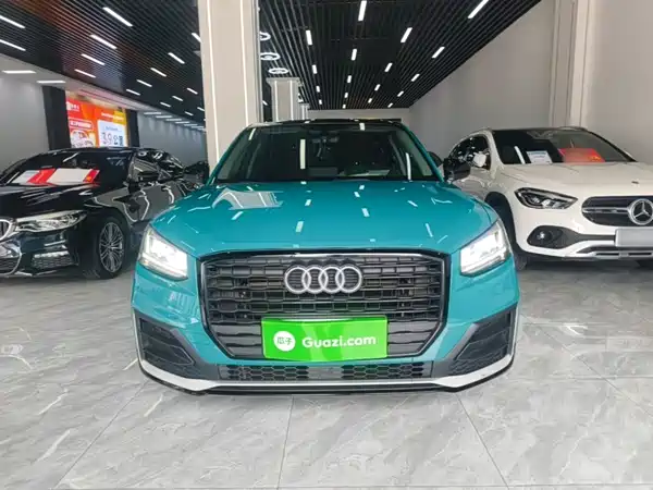 Audi Q2L 2020