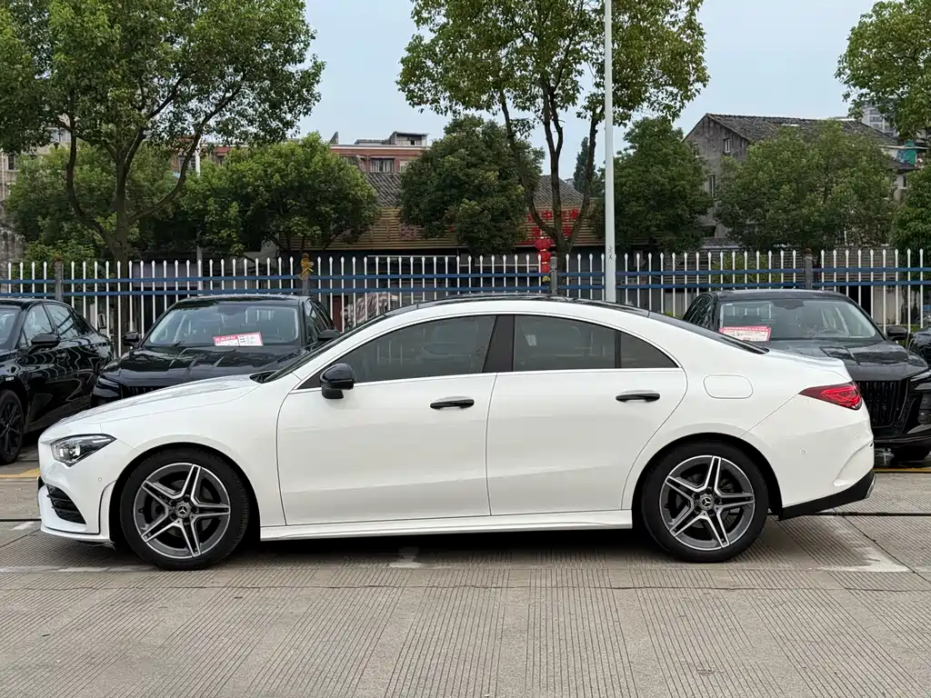Mercedes-Benz CLA 2022