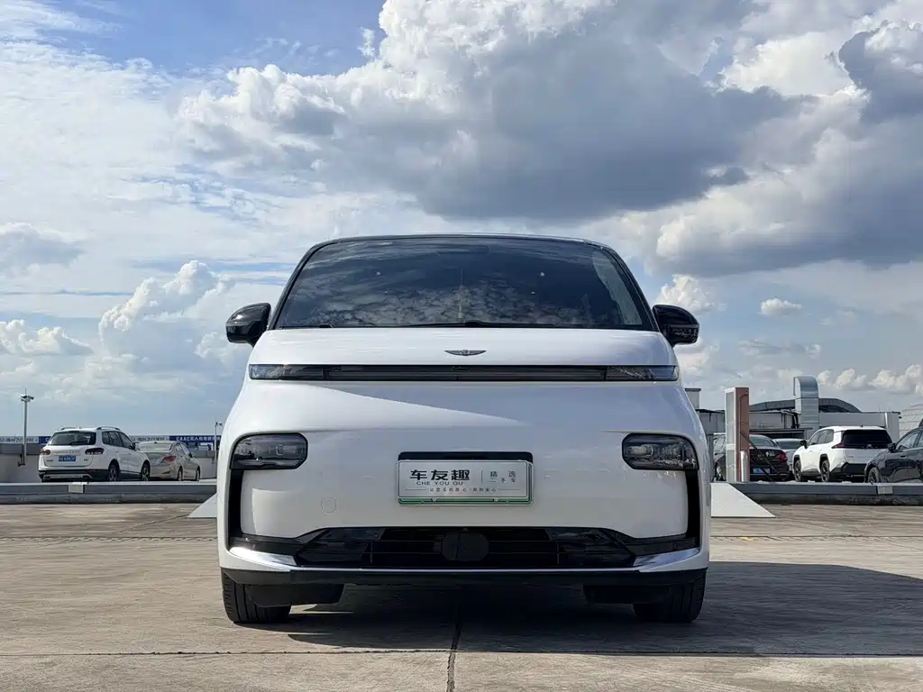 Geely Galaxy Yizhen L380 2024 — фото 2