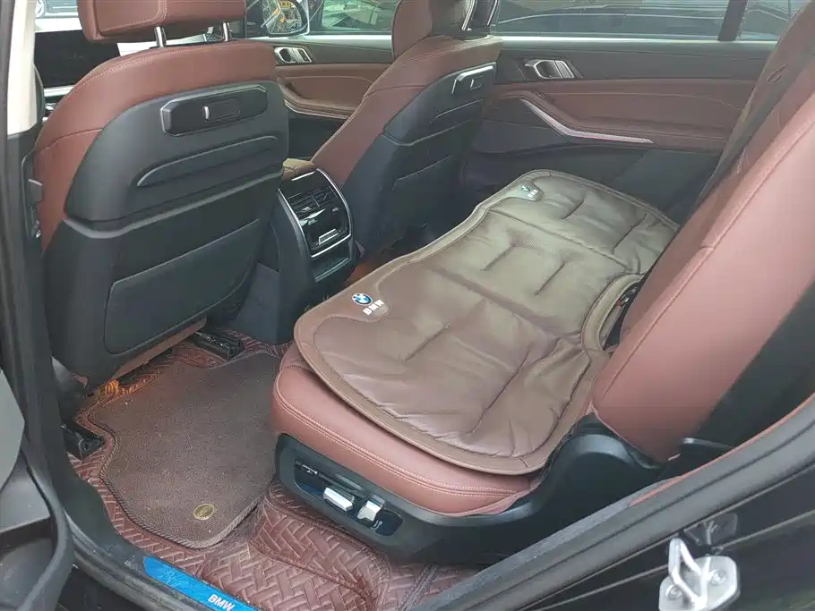 BMW X7 2025 — фото 10