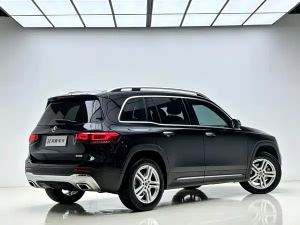 Mercedes-Benz GLB 2021