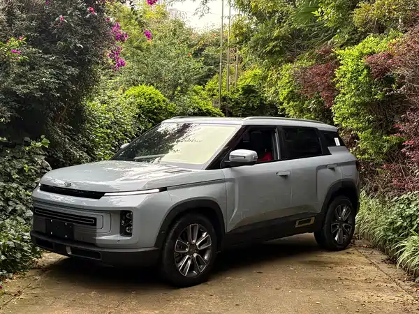 Geely ICON 2020