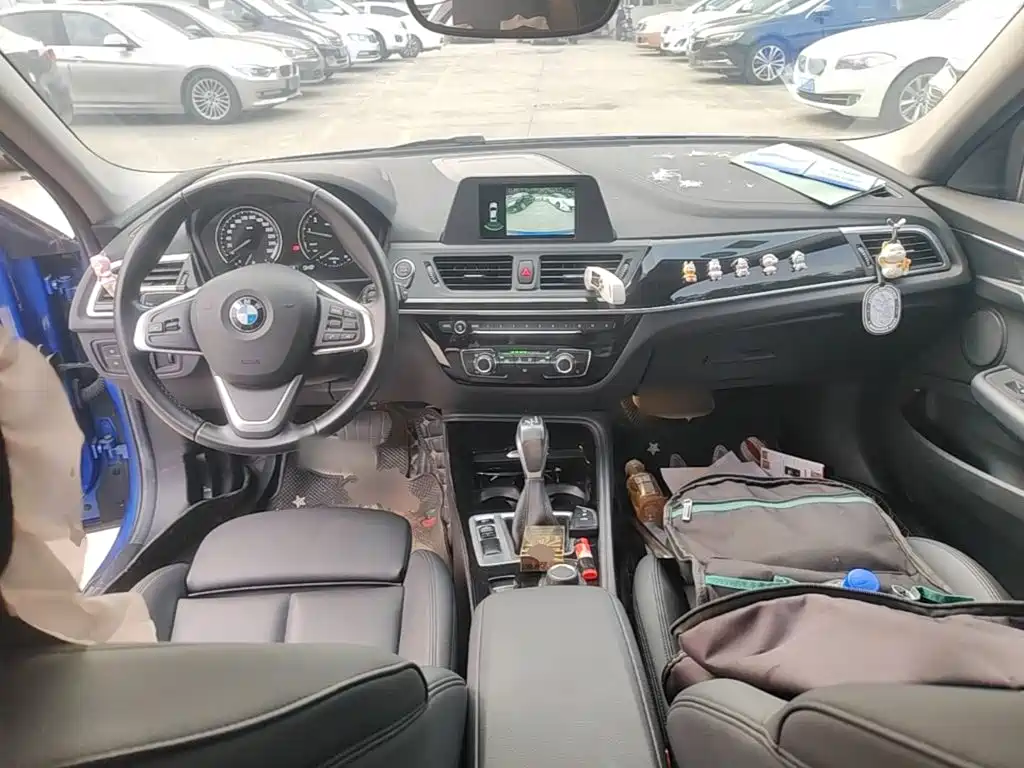 BMW 1 Series 2019 — фото 10