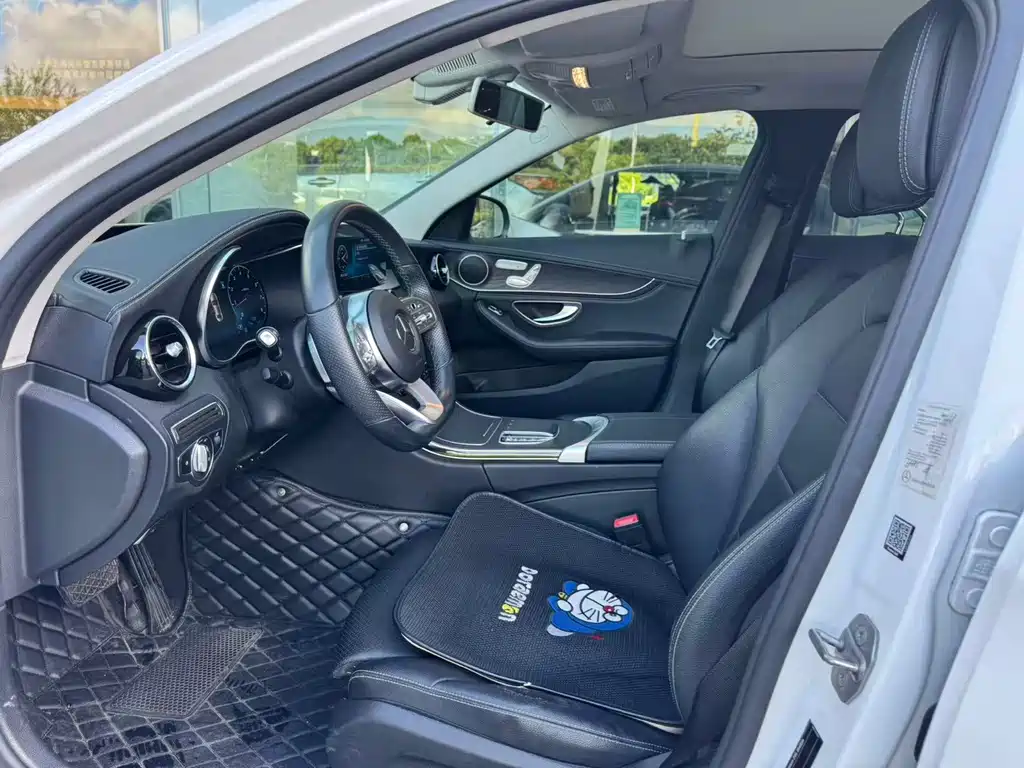 Mercedes-Benz C-Class 2019 — фото 8
