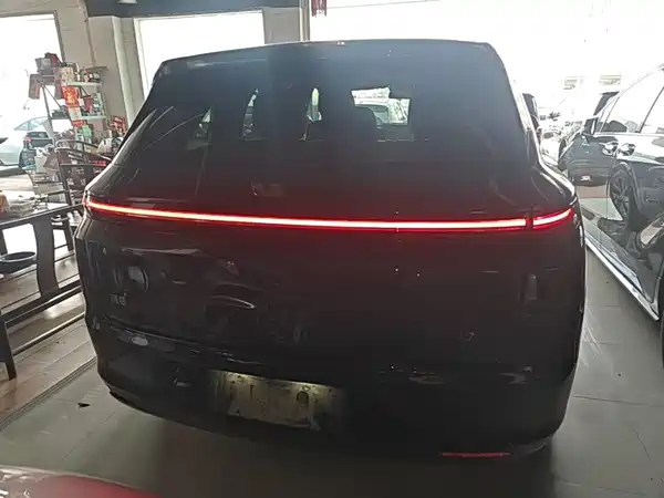 Li Auto L7 2024