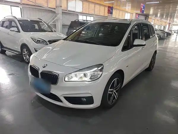 BMW 2 Series Wagon 2017