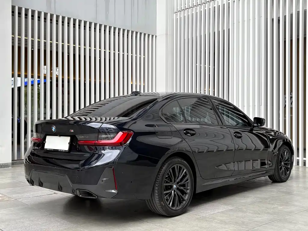 BMW 3 Series 2023 — фото 16