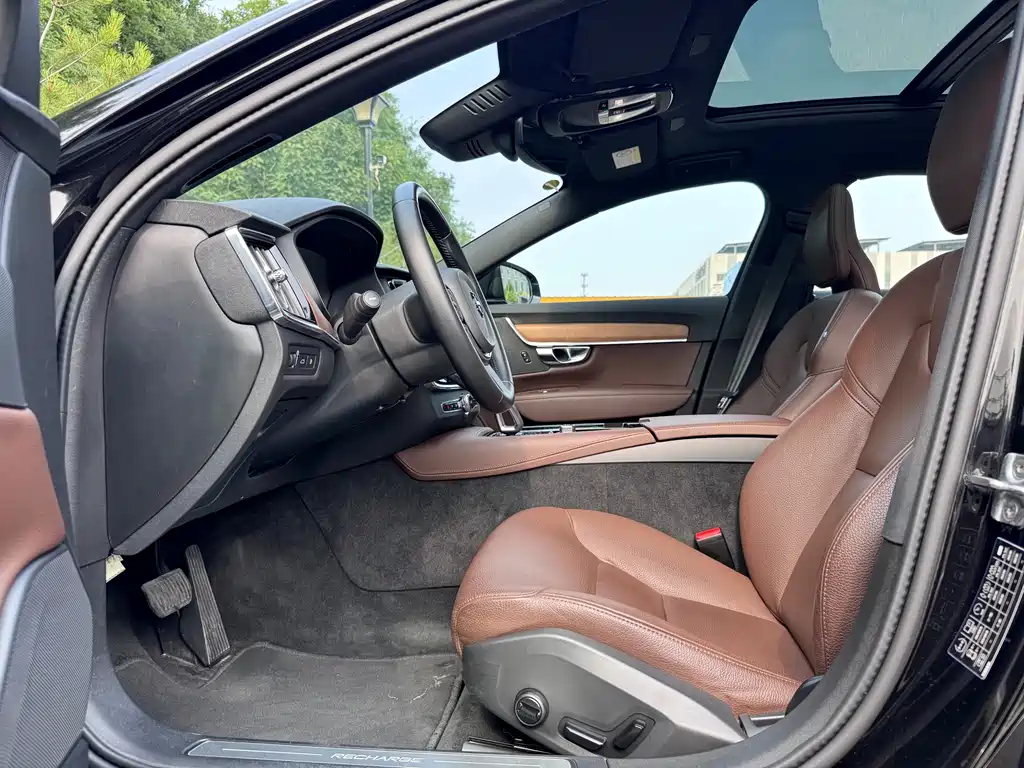 Volvo S90 PHEV 2021 — фото 10