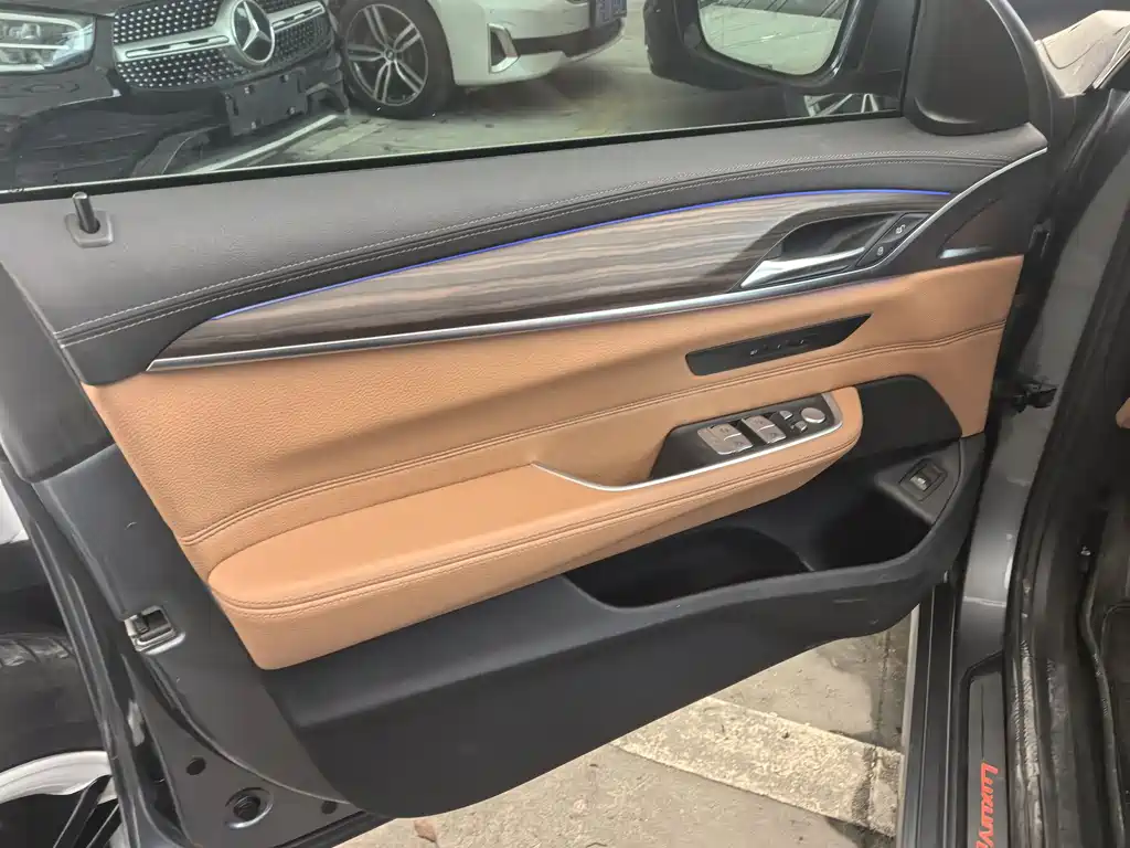 BMW 6 Series GT 2021 — фото 15