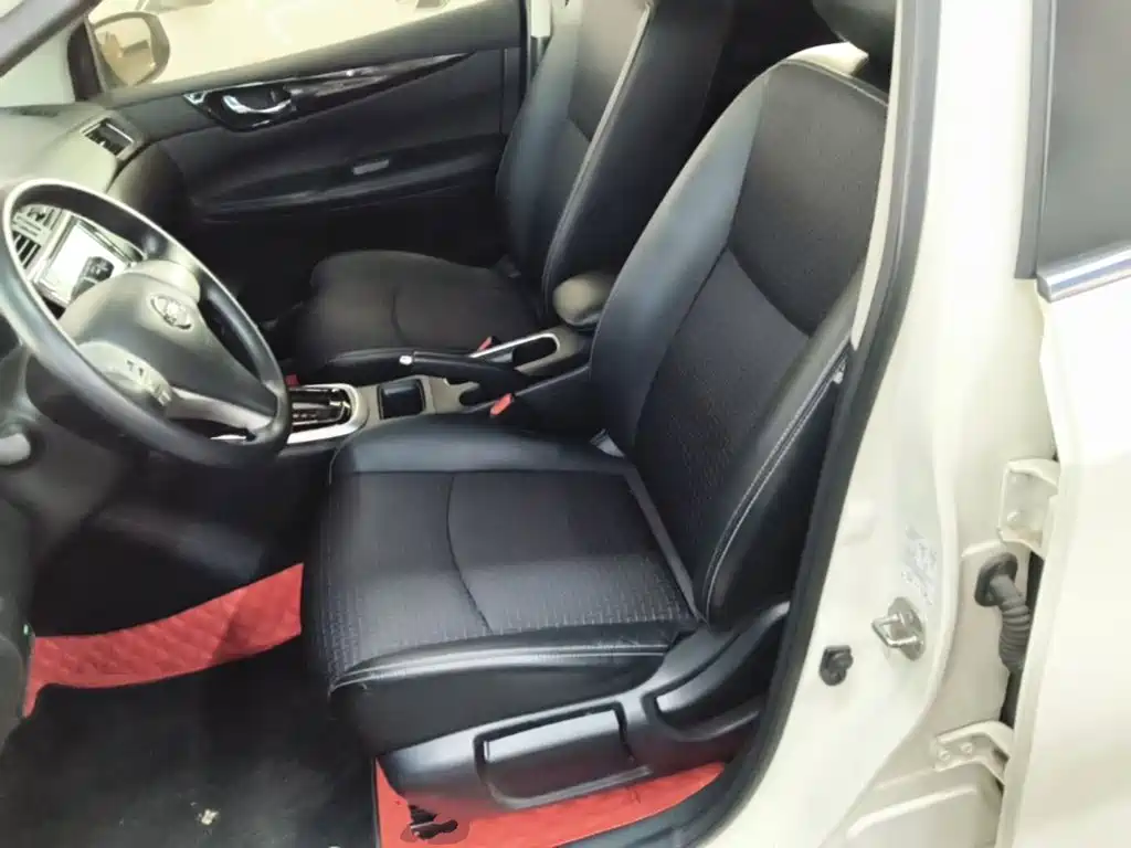 Nissan Tiida 2019 — фото 15