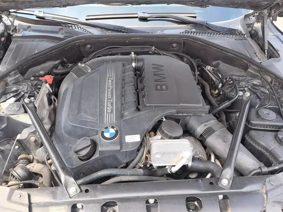 BMW 7 Series 2013 — фото 10
