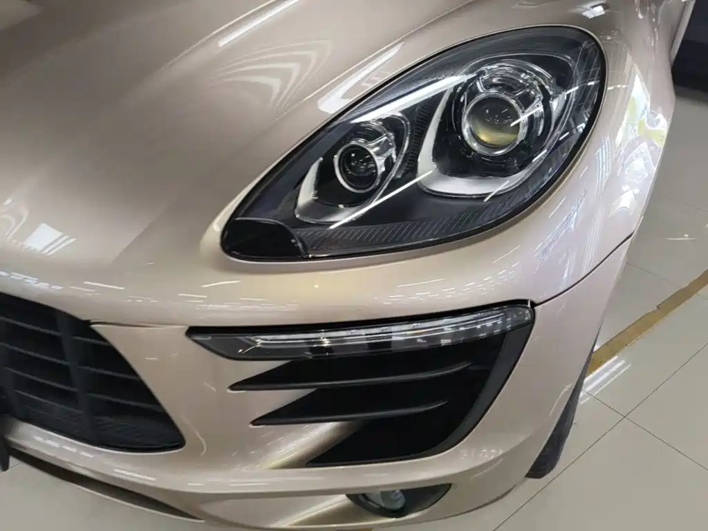 Porsche Macan 2017 — фото 24