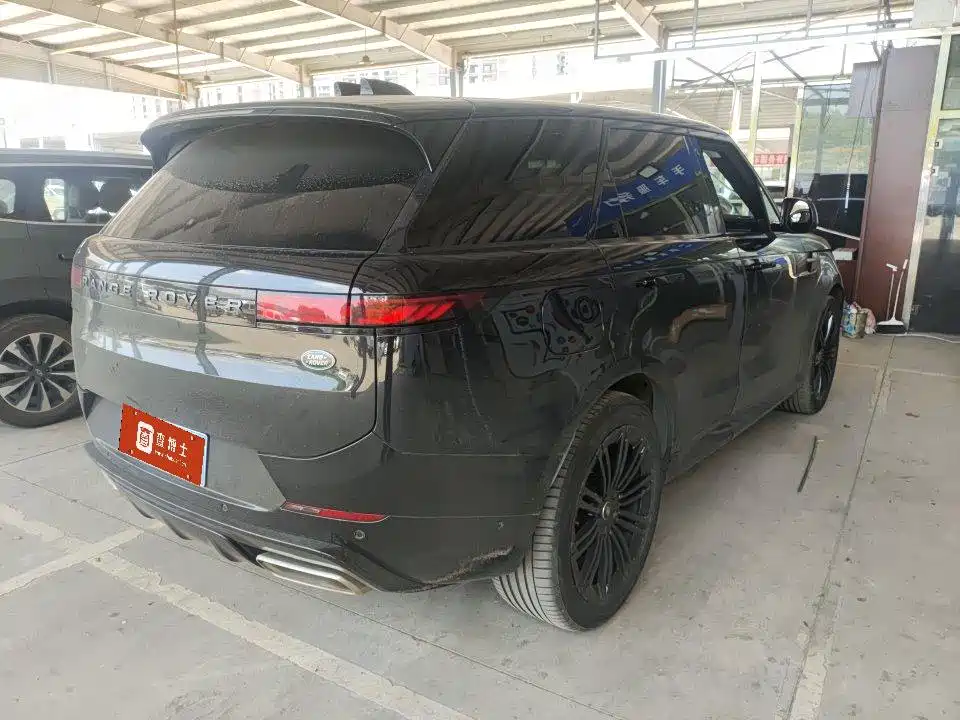 Land Rover Range Rover Sport 2023 — фото 2