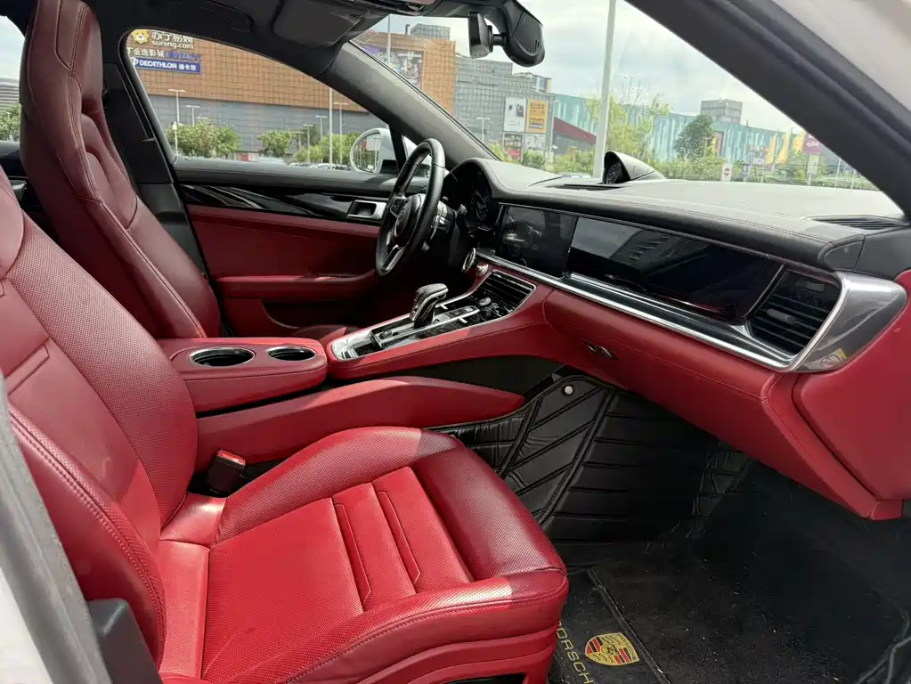 Porsche Panamera 2018 — фото 11