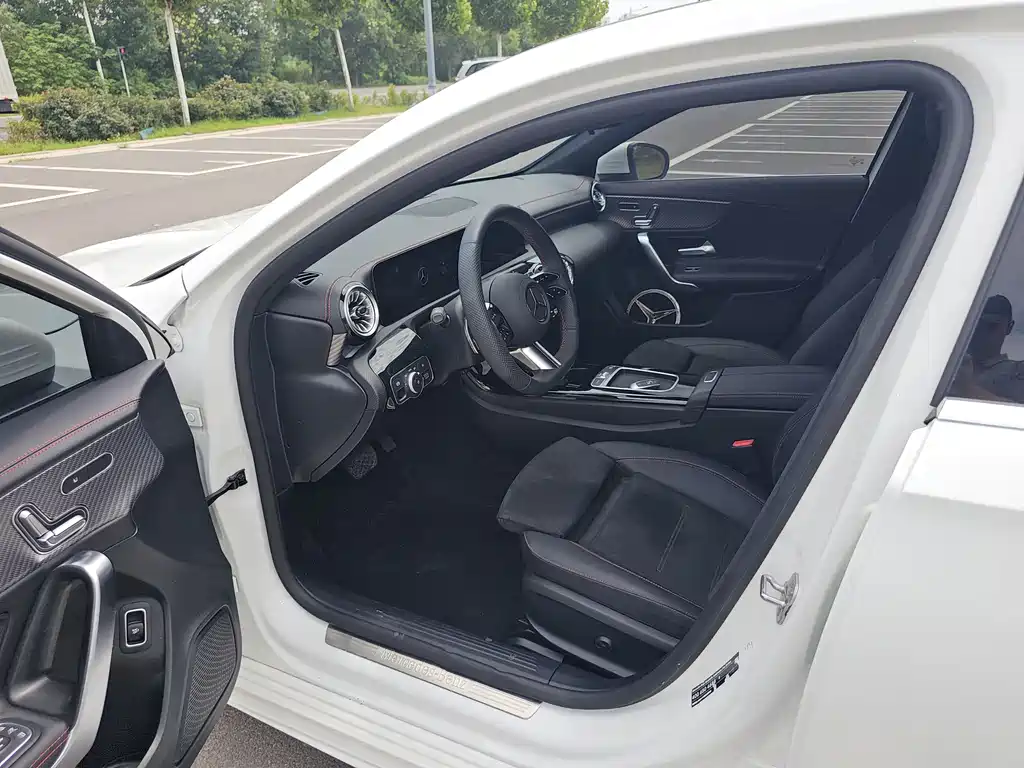 Mercedes-Benz A-Class 2025