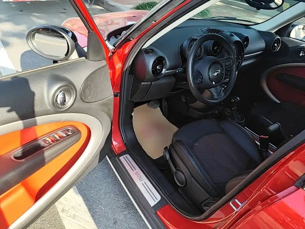 MINI Countryman 2015 — фото 16