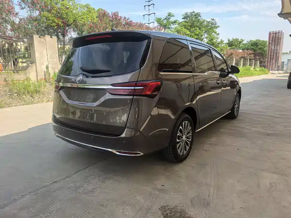 Buick GL8 2023