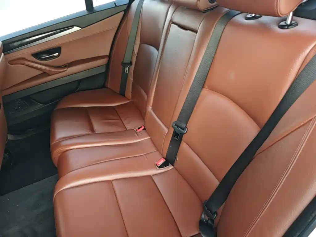BMW 5 Series 2015 — фото 17